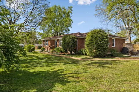 $499,999 | 403 Basswood Avenue, Nashville, TN 37209