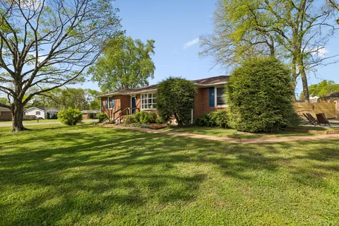 $499,999 | 403 Basswood Avenue, Nashville, TN 37209
