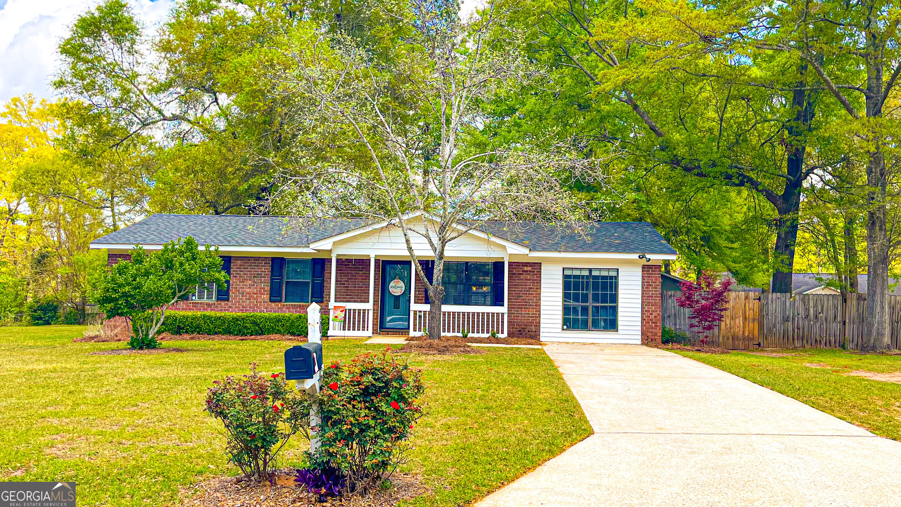 202 Woods Trail Perry, GA 31069 - Photo 2 of 77