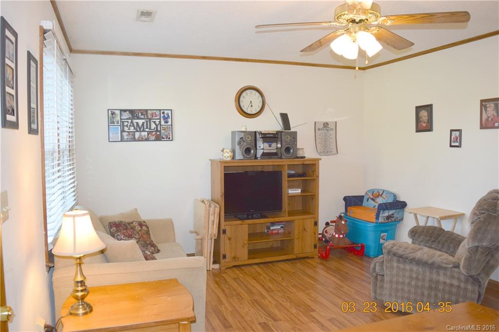 107 Hicks Road Grover, NC 28073 - Photo 5 of 17 Gallery Image 5