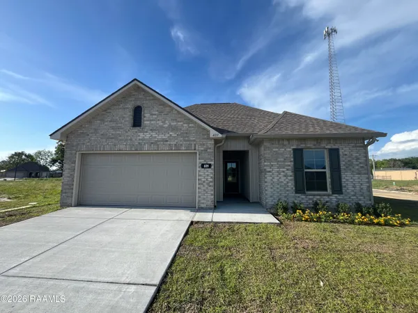 $221,370 | 409 Meadow Ridge, Duson, LA 70529
