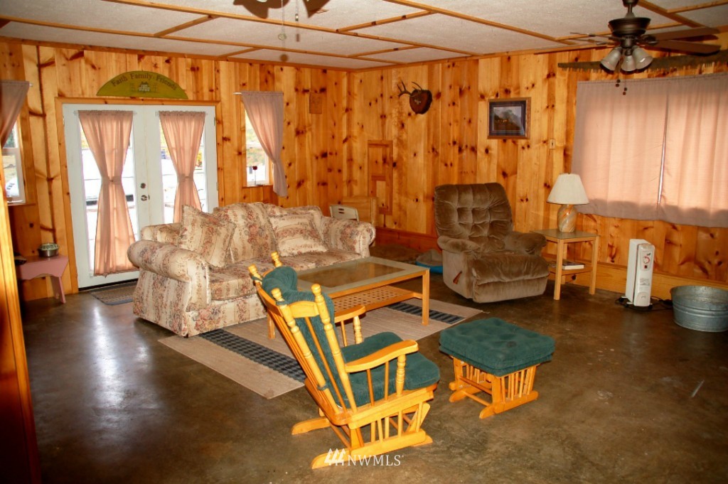 260 View Ridge Road Onalaska, WA 98570 - Photo 4 of 15 Gallery Image 4