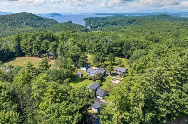 $1,800 | 7 C Roberts Cove Road, Unit C, Alton, NH 03809