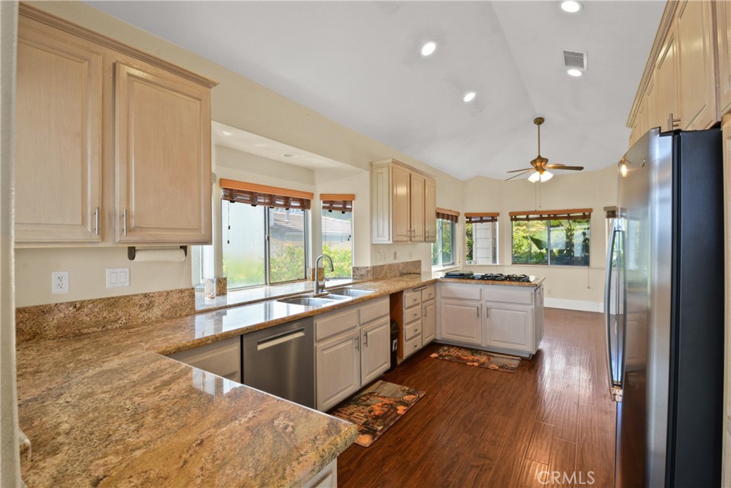 34042 Cambridge Road Dana Point, CA 92629 - Photo 16 of 48