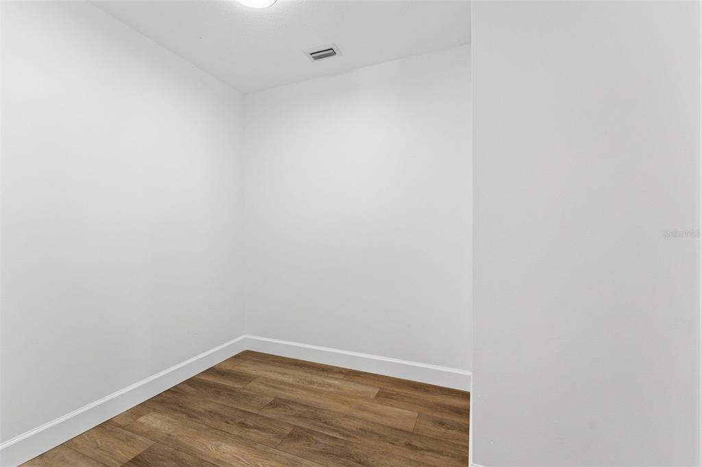 4227 Blossom Road Venice, FL 34293 - Photo 18 of 27