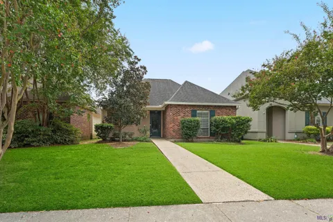 $295,000 | 9144 Oxford Pl Drive, Baton Rouge, LA 70809