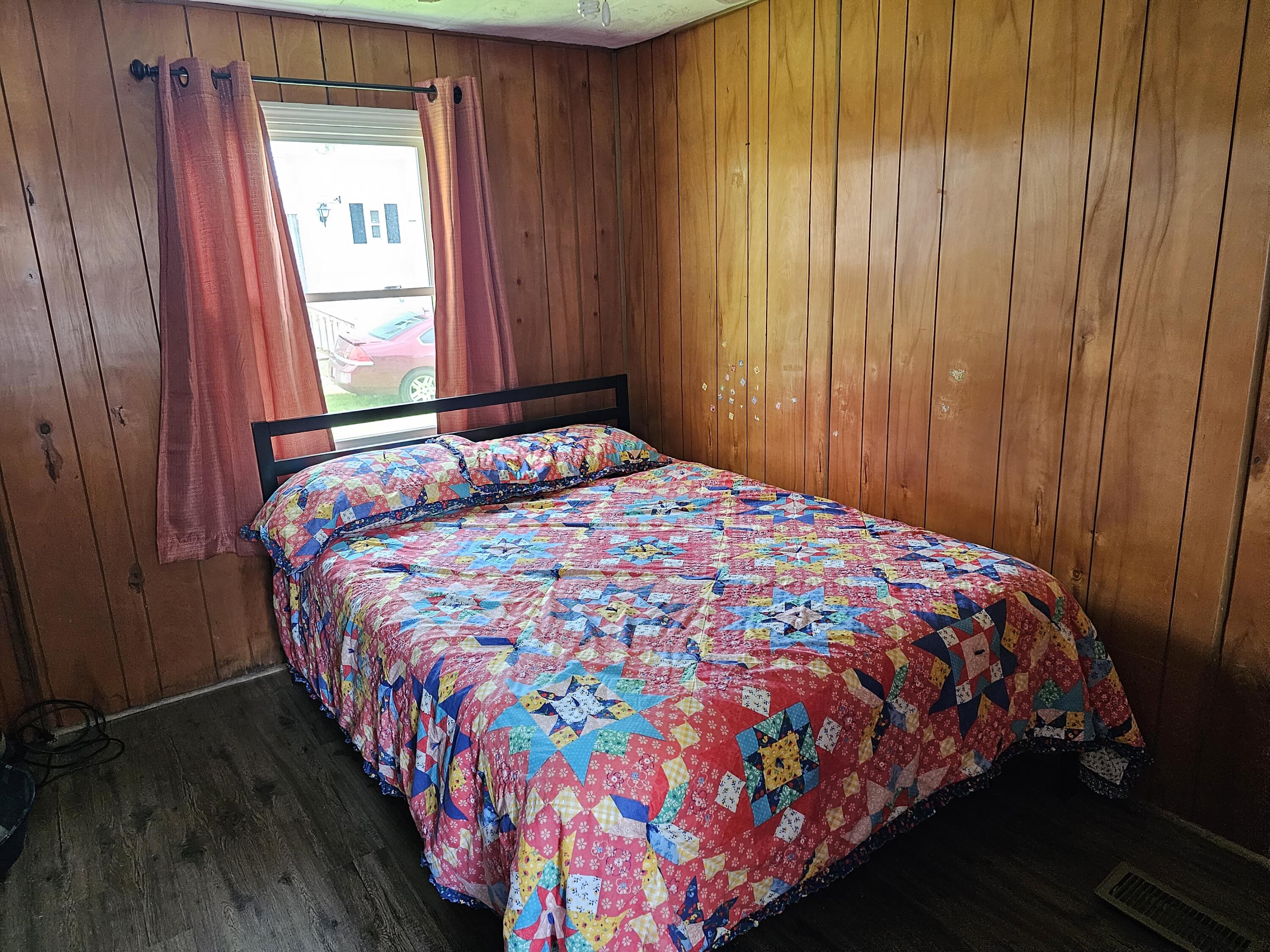 89 Cedar Street Millinocket, ME 04462 - Photo 18 of 25 101