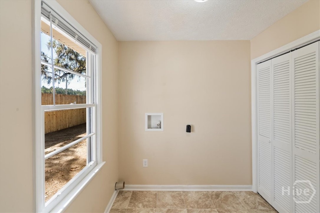 35 Oak Hill Road Richmond Hill, GA 31324 - Photo 14 of 36 LAUNDRY ROOM