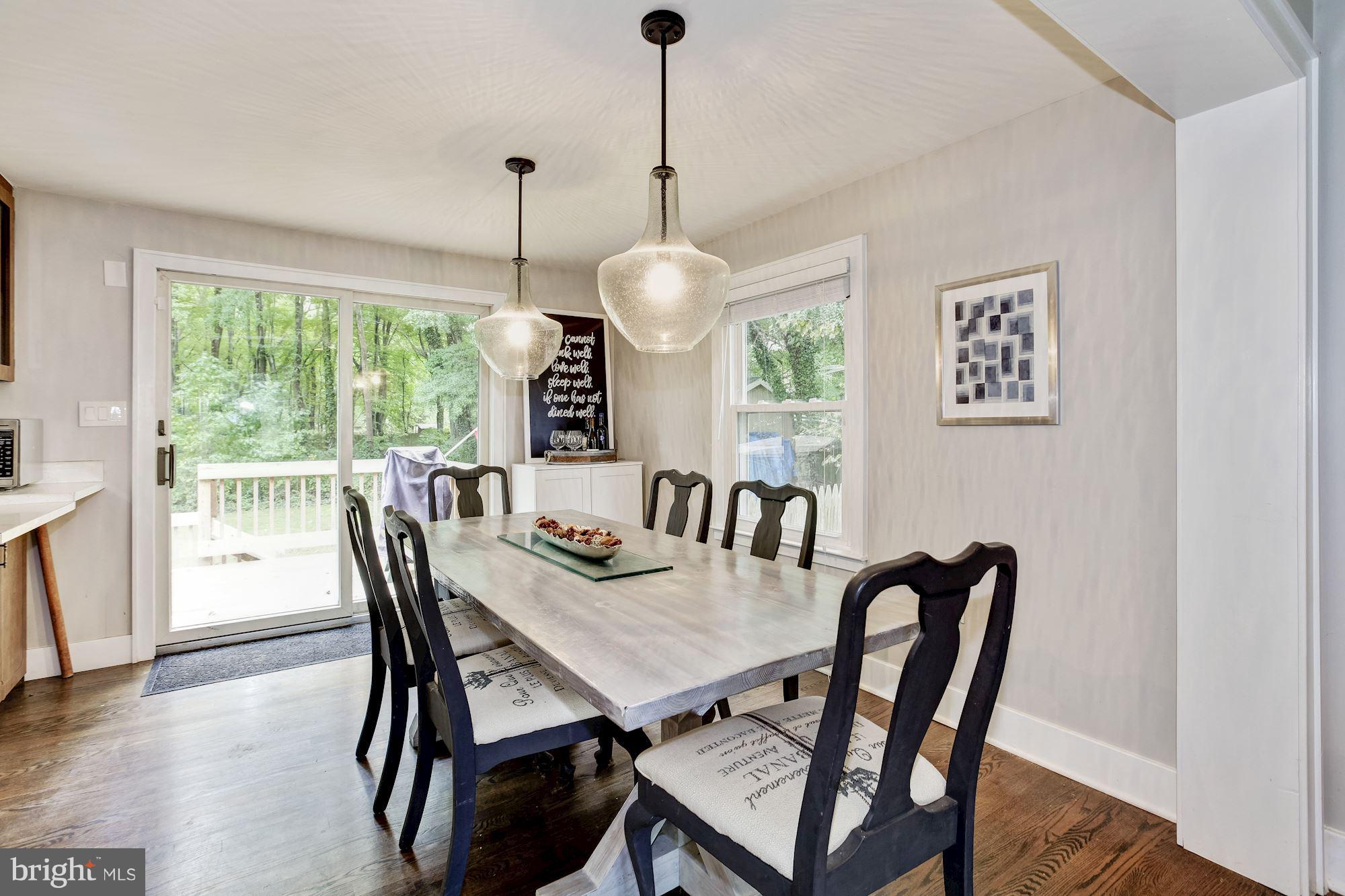 6209 Brooklyn Bridge Road Laurel, MD 20707 - Photo 10 of 28 Bright Dining Room