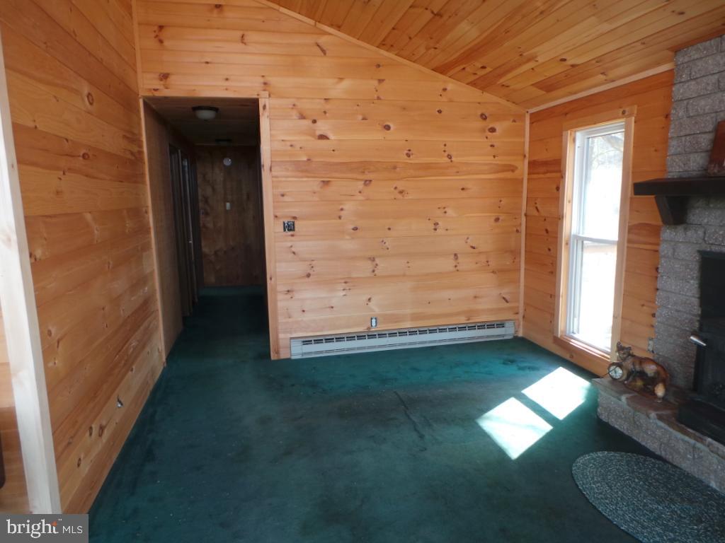 14019 Winchester Grade Road Berkeley Springs, WV 25411 - Photo 12 of 60 Gallery Image 12