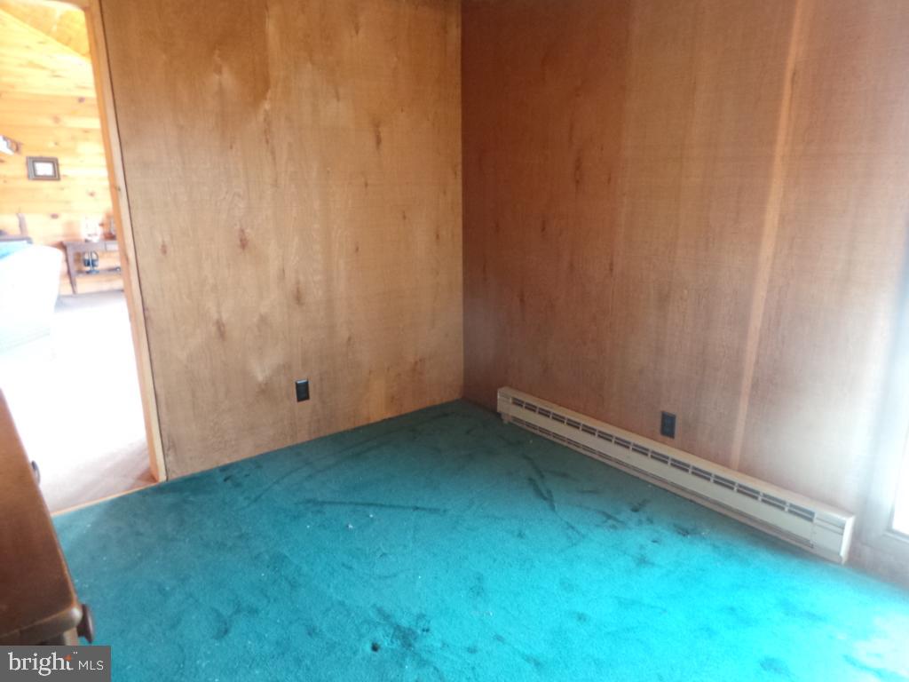 14019 Winchester Grade Road Berkeley Springs, WV 25411 - Photo 19 of 60 Gallery Image 19