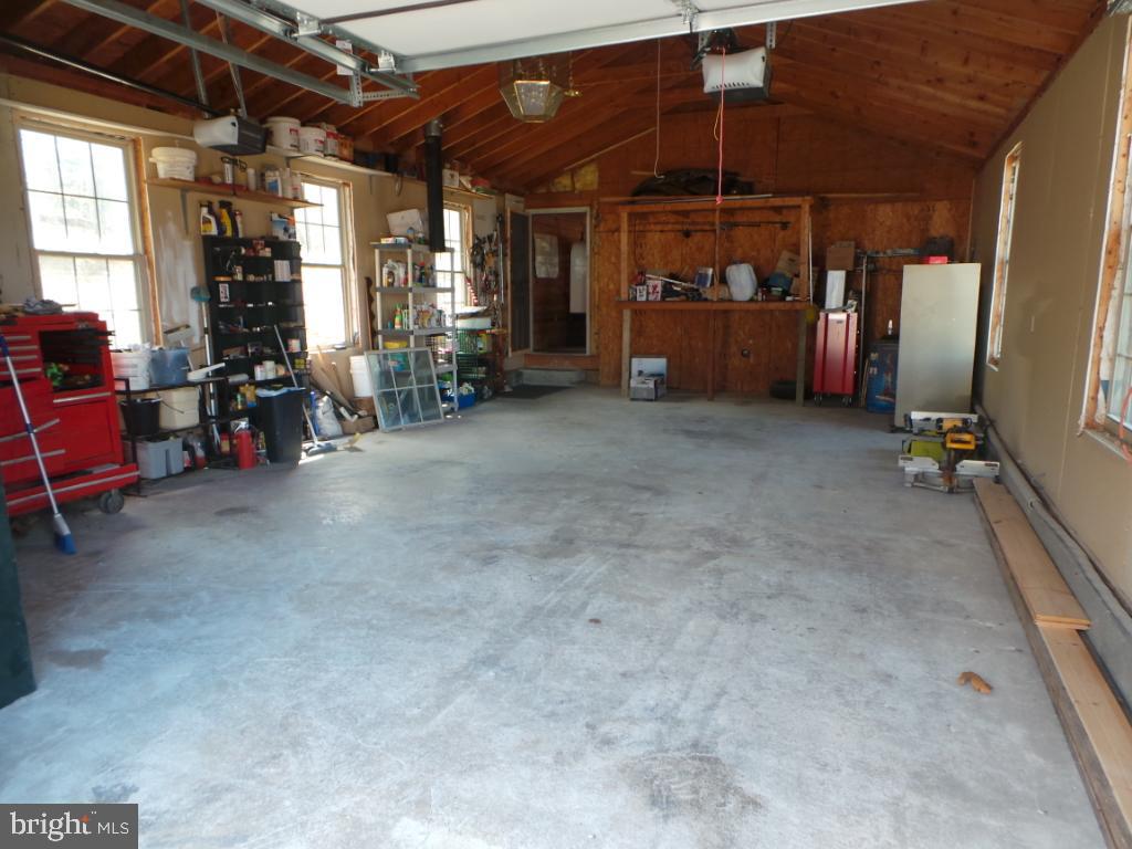 14019 Winchester Grade Road Berkeley Springs, WV 25411 - Photo 30 of 60 Gallery Image 30