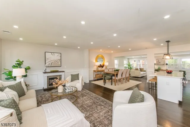 $979,900 | 9 Dorothy Drive, Morristown, NJ 07960