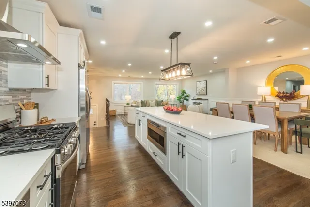 $979,900 | 9 Dorothy Drive, Morristown, NJ 07960