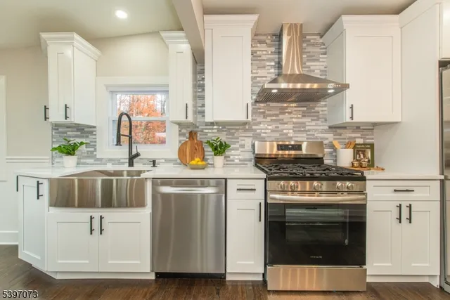 $979,900 | 9 Dorothy Drive, Morristown, NJ 07960