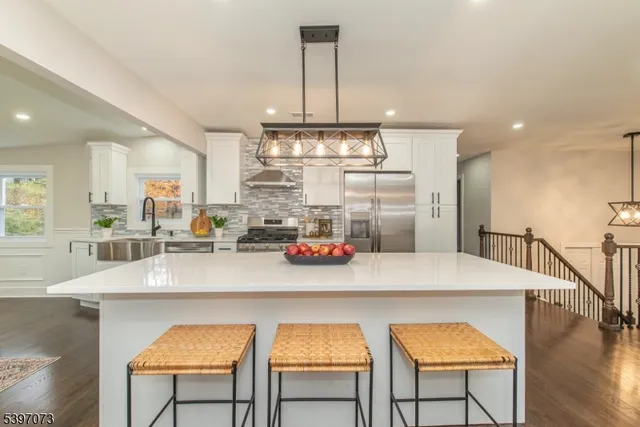 $979,900 | 9 Dorothy Drive, Morristown, NJ 07960