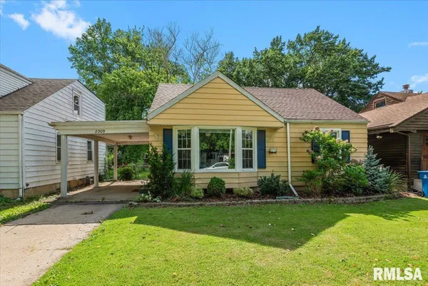 $145,000 | 2309 South Pasfield Street, Springfield, IL 62704