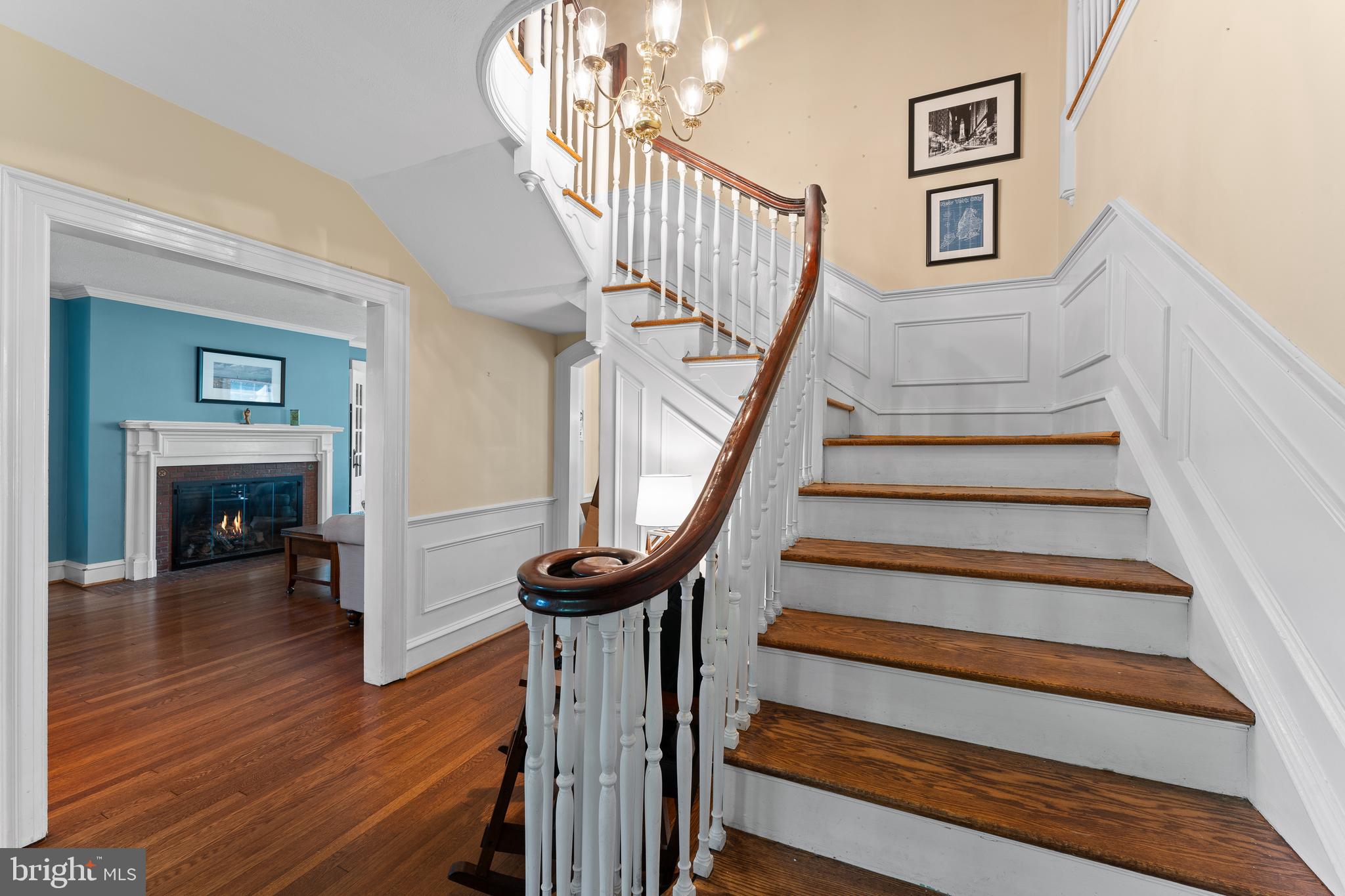 233 Shawnee Road Ardmore, PA 19003 - Photo 3 of 32 A classic vaulted staircase.
