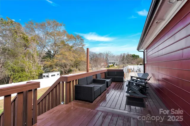 $455,000 | 1659 Buffett Circle, Hickory, NC 28602