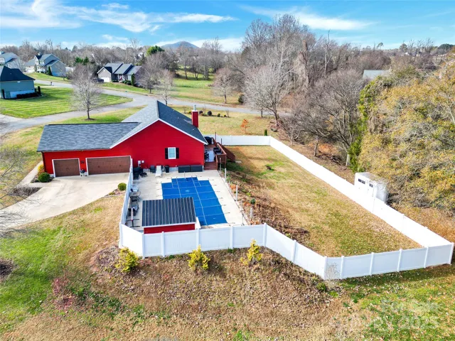 $455,000 | 1659 Buffett Circle, Hickory, NC 28602