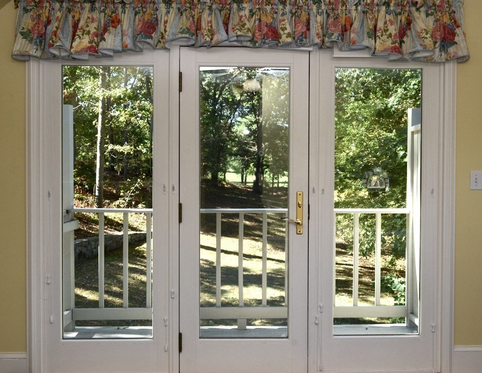 42 Smith Road Hingham, MA 02043 - Photo 8 of 28 Gallery Image 8