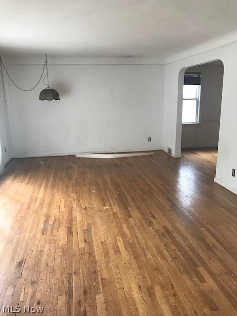 3825 Bendemeer Road Cleveland Heights, OH 44118 - Photo 2 of 14