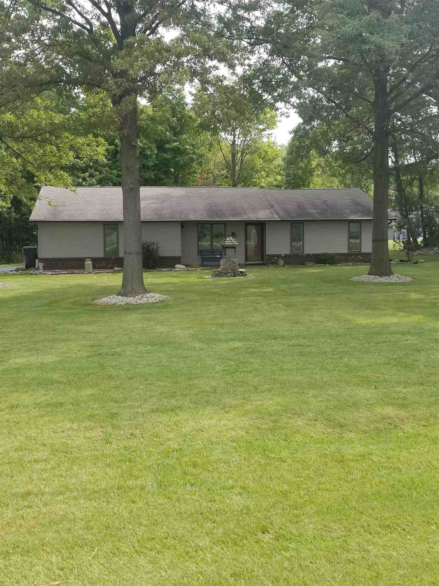 6305 Hartzell Road Fort Wayne, IN 46816 - Photo 1 of 32