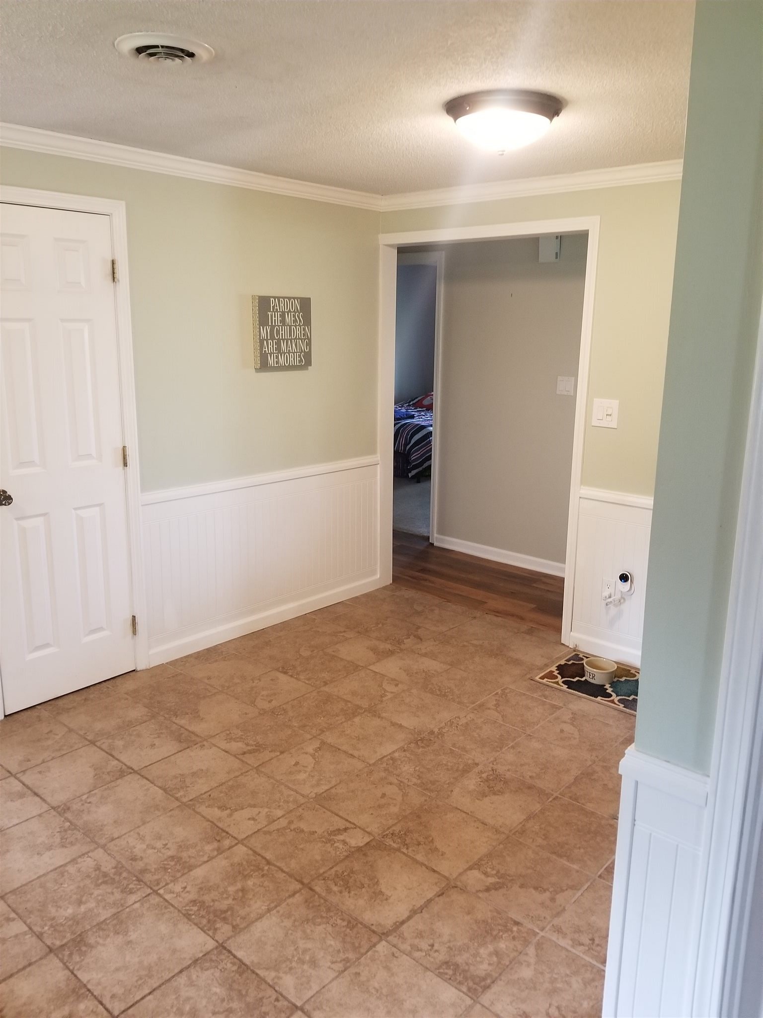 6305 Hartzell Road Fort Wayne, IN 46816 - Photo 9 of 32