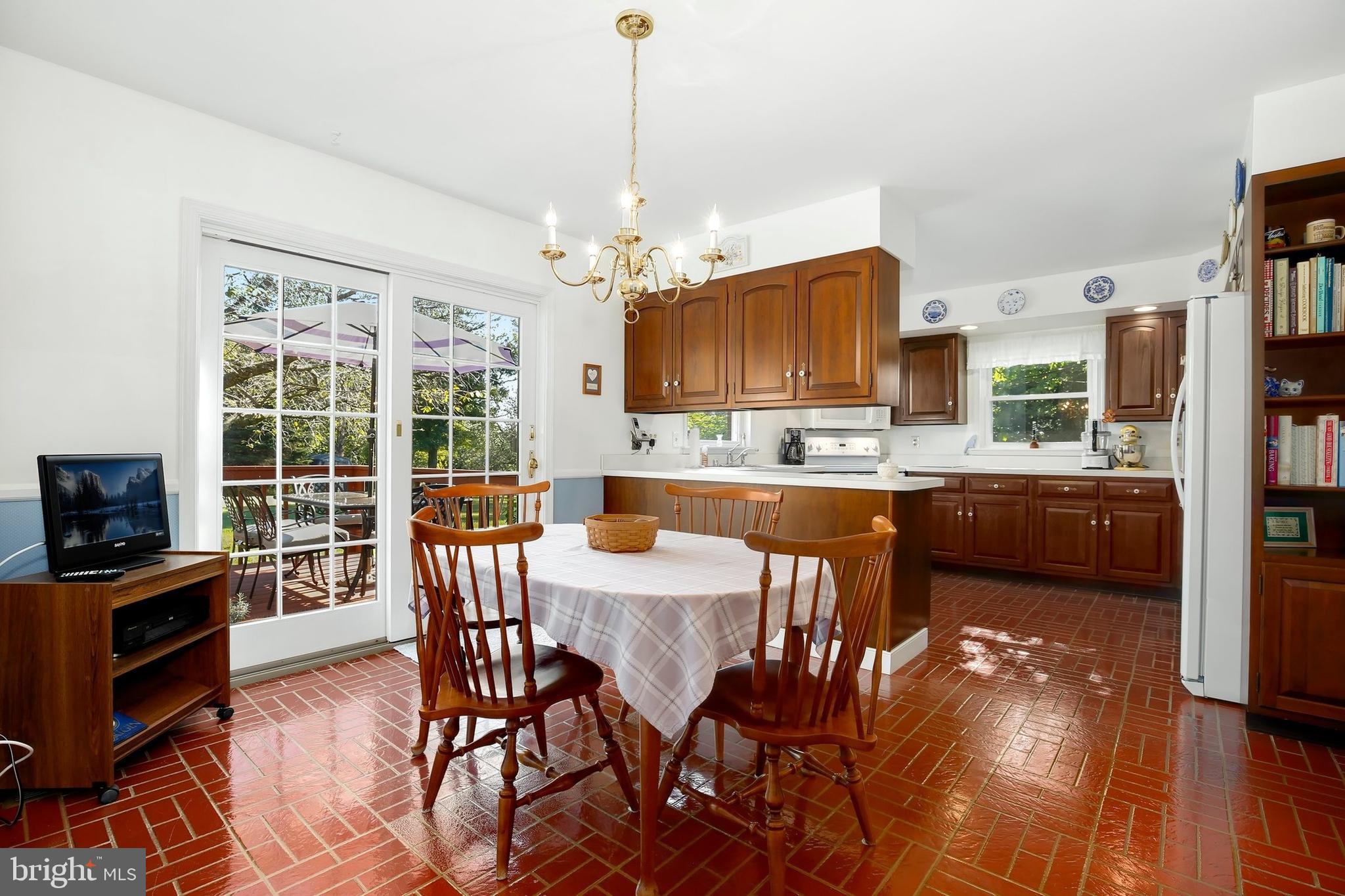 16352 Frederick Road Woodbine, MD 21797 - Photo 12 of 41 Gallery Image 12