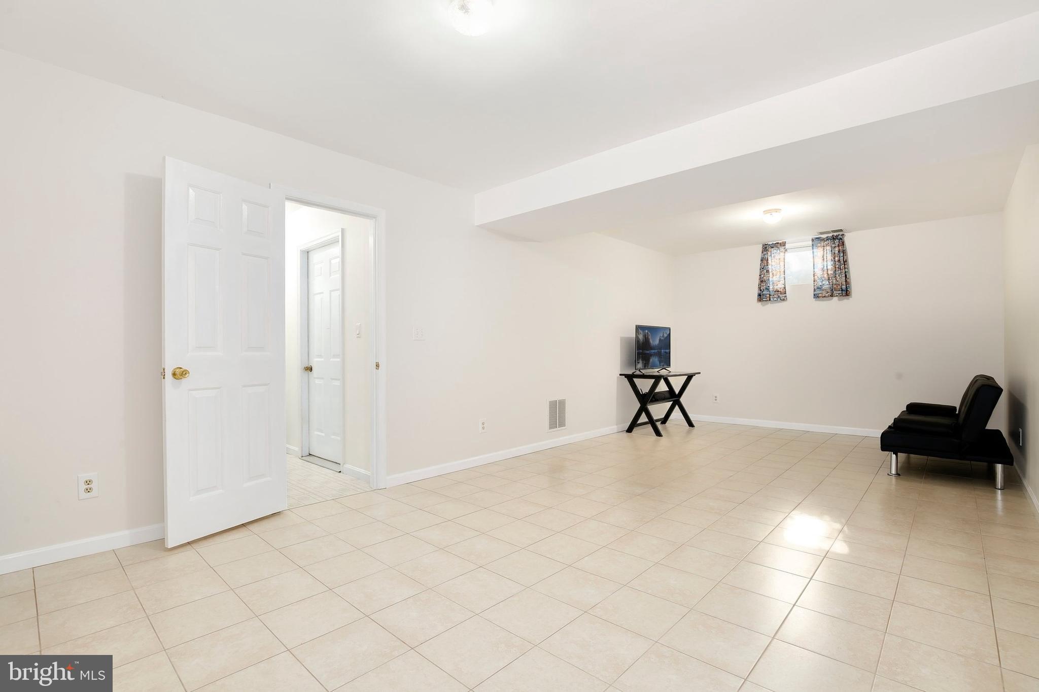 16352 Frederick Road Woodbine, MD 21797 - Photo 30 of 41 Gallery Image 30