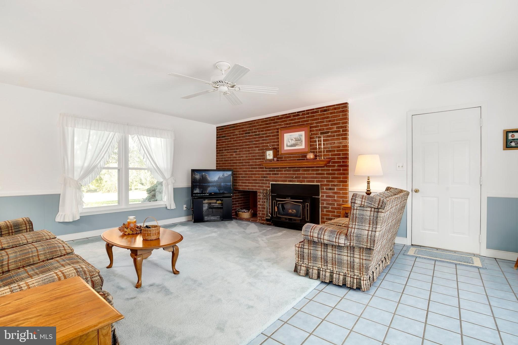 16352 Frederick Road Woodbine, MD 21797 - Photo 4 of 41 Gallery Image 4