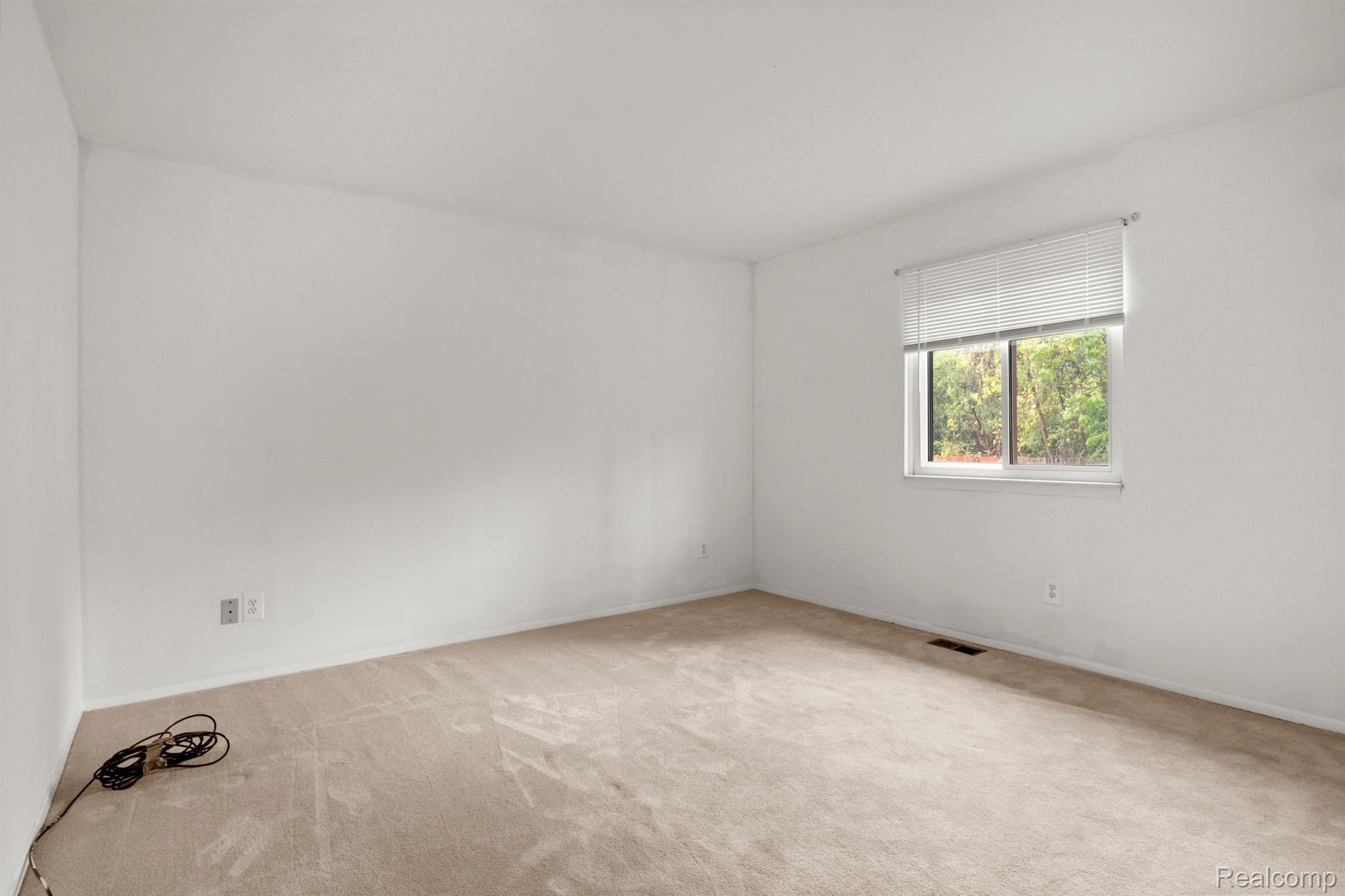 885 Milverton Road Troy, MI 48083 - Photo 23 of 58 Gallery Image 23