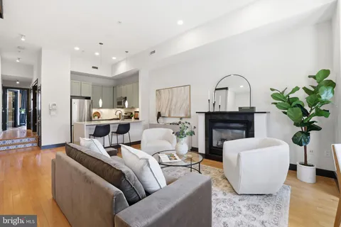 $610,000 | 1127 6th Street Northwest, Unit 200, Washington, DC 20001