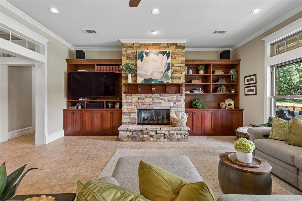 206 Rodeo Drive Azle, TX 76020 - Photo 12 of 40