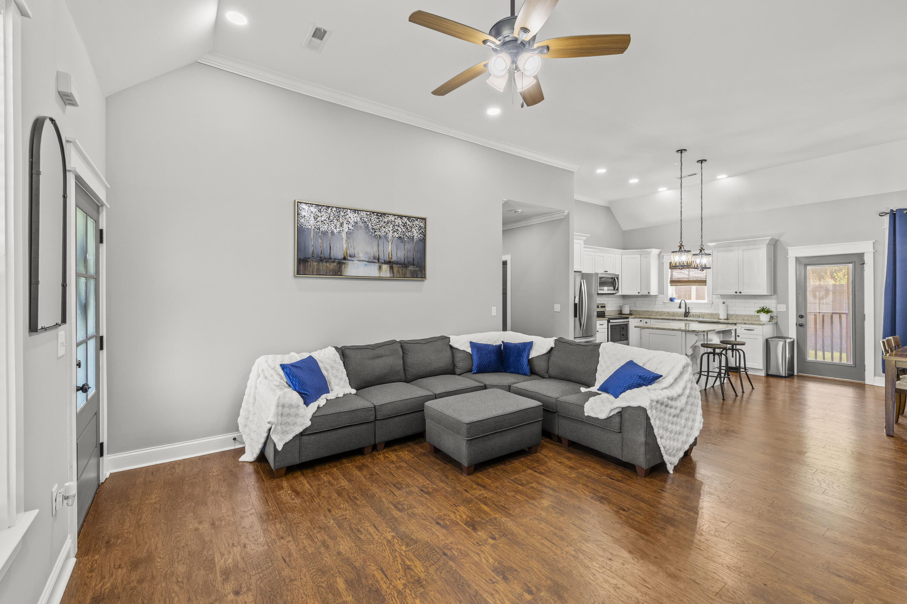 1113 Baggett Road Ringgold, GA 30736 - Photo 3 of 30 Living Room