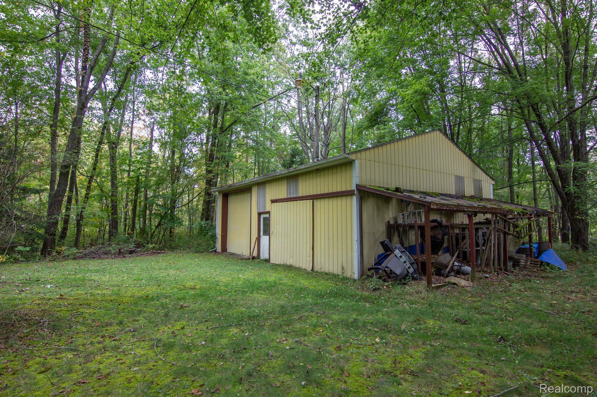 7534 Golf Club Road Howell, MI 48843 - Photo 5 of 25 Gallery Image 5