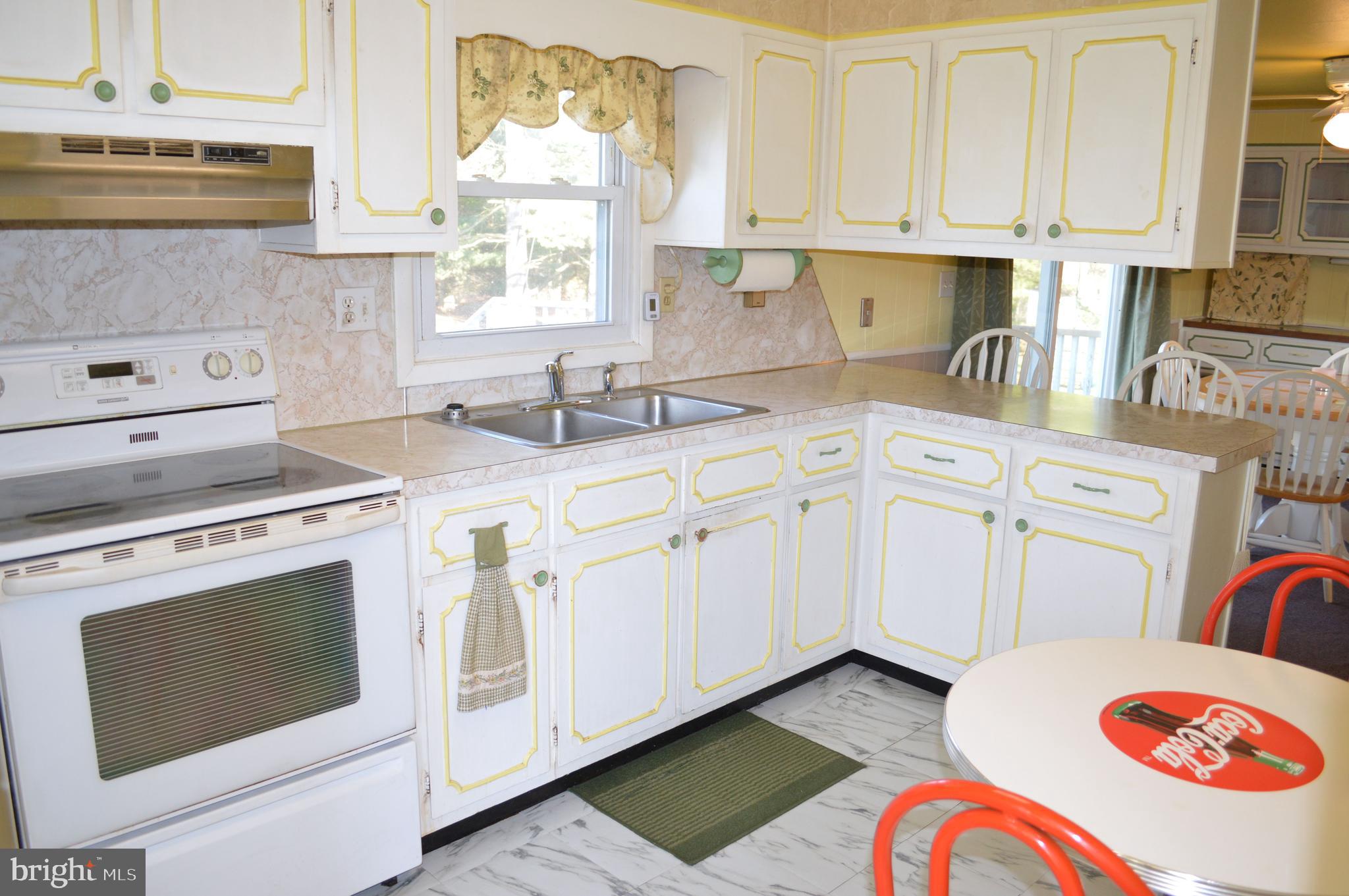 1941 Trevanion Road Taneytown, MD 21787 - Photo 4 of 22 Kitchen - view 1