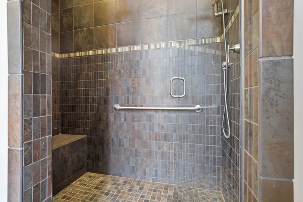 $250,000 | 212 North Center Street, Unit 205, Bloomington, IL 61701