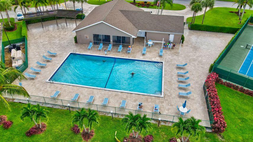 9237 Vineland Court, Unit F Boca Raton, FL 33496 - Photo 48 of 53 POOL 1