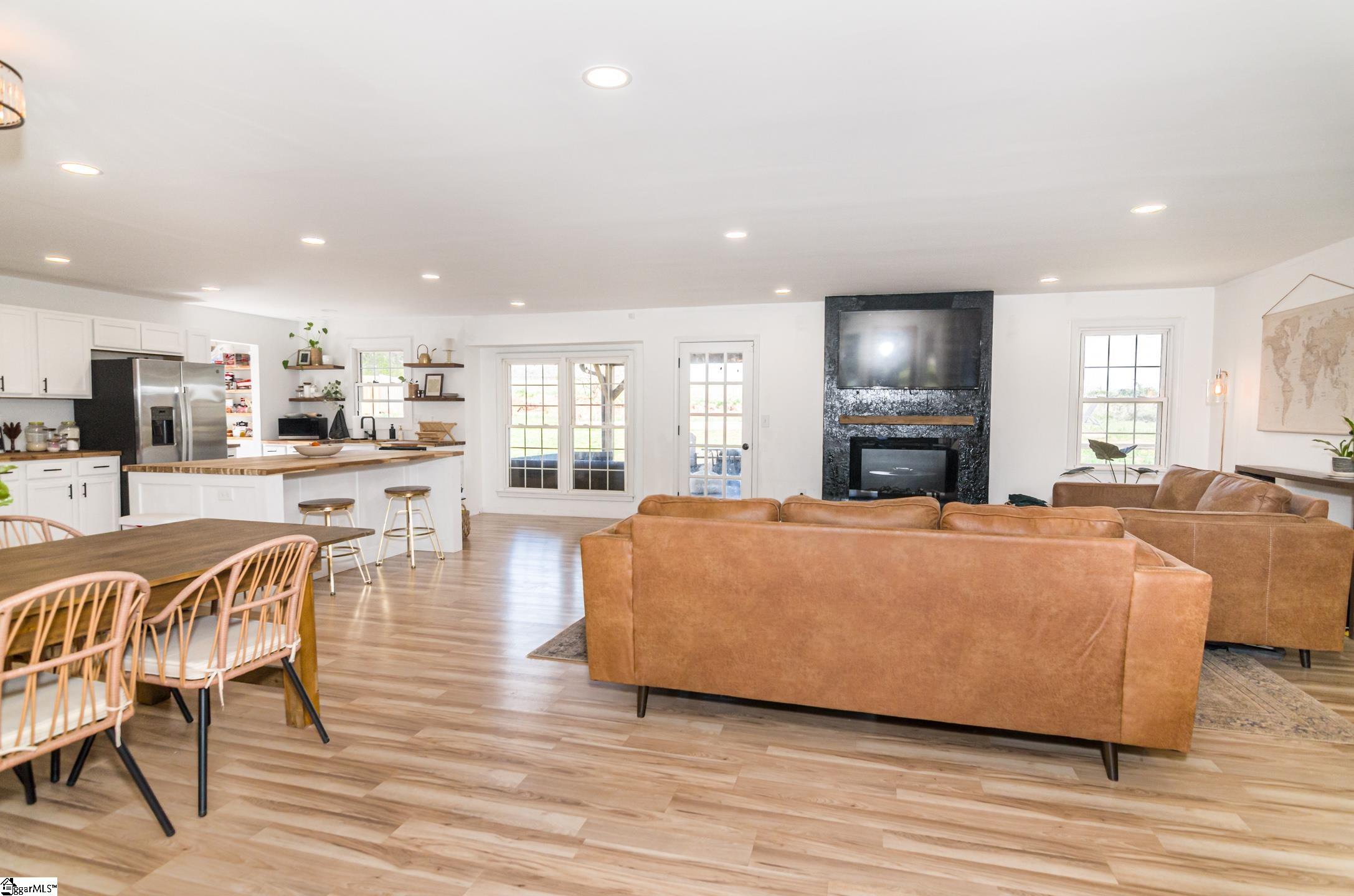 116 Stephens Circle Piedmont, SC 29673 - Photo 3 of 41