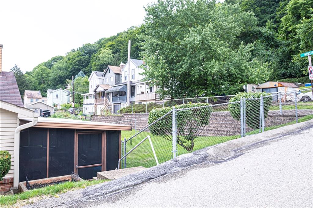 157 Spring Street Pittsburgh, PA 15223 - Photo 22 of 24 Gallery Image 22