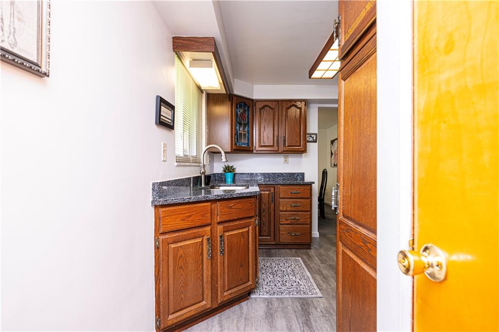 157 Spring Street Pittsburgh, PA 15223 - Photo 8 of 24 Gallery Image 8