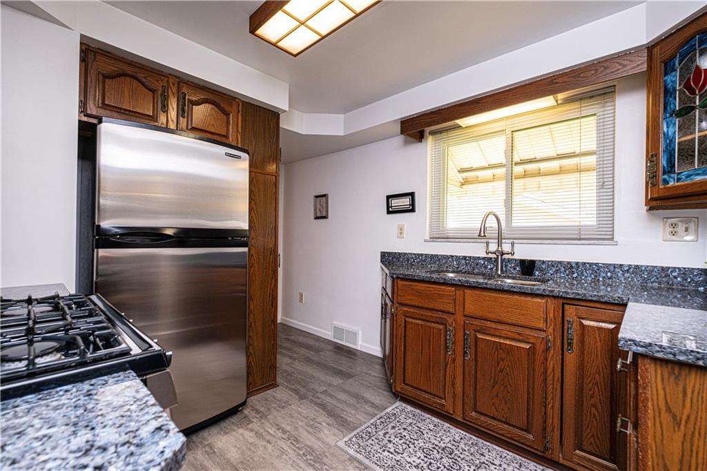 157 Spring Street Pittsburgh, PA 15223 - Photo 9 of 24 Gallery Image 9