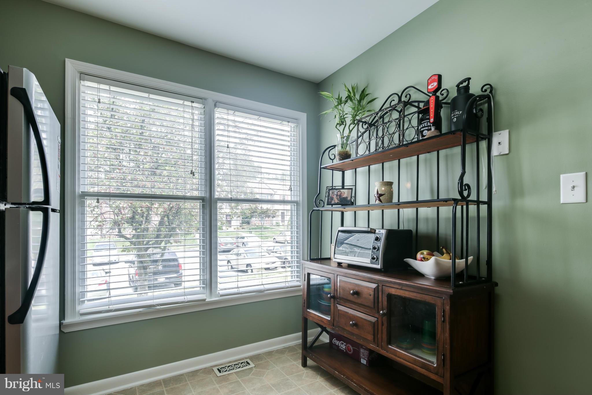 27 Robin Ridge Court Baltimore, MD 21234 - Photo 5 of 18 a living room with a large window