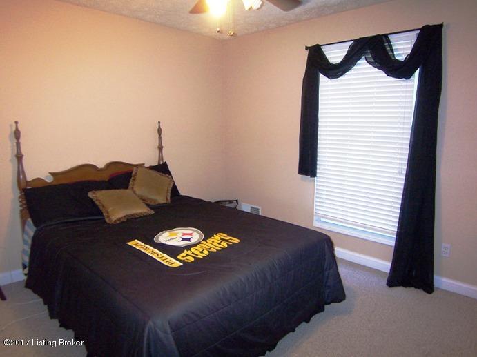 450 Ed Pile Road Bardstown, KY 40004 - Photo 20 of 33 Bedroom