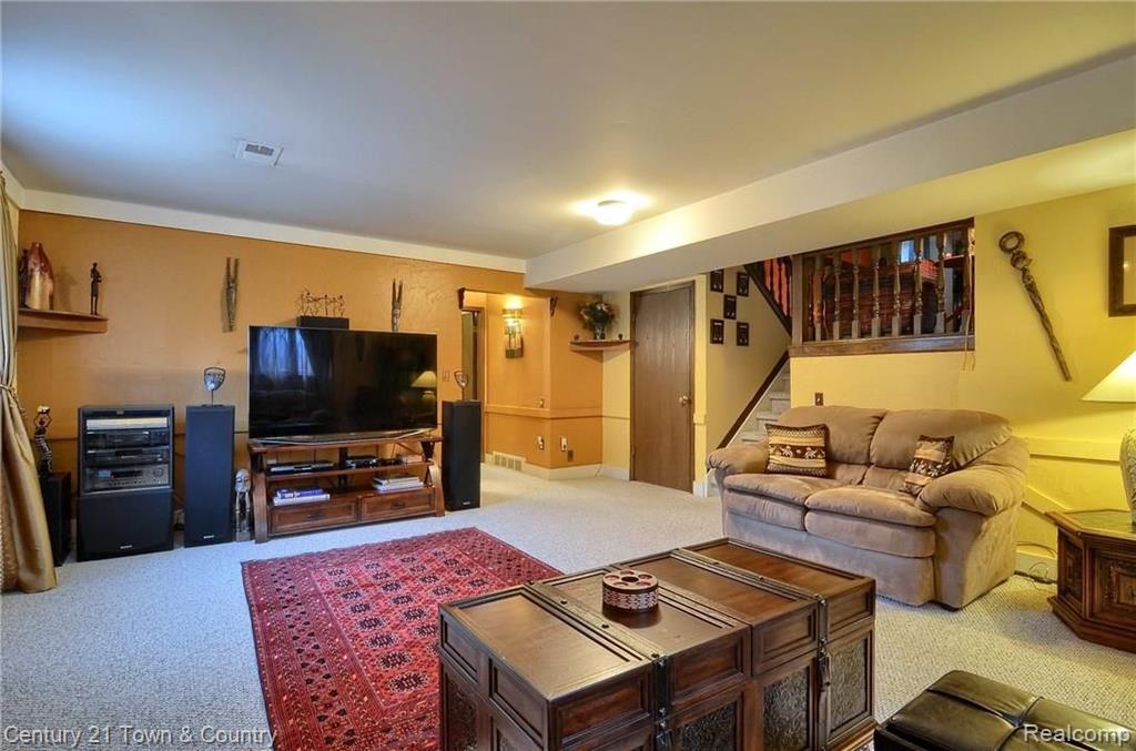 69 Rose Brier Drive Rochester Hills, MI 48309 - Photo 13 of 27