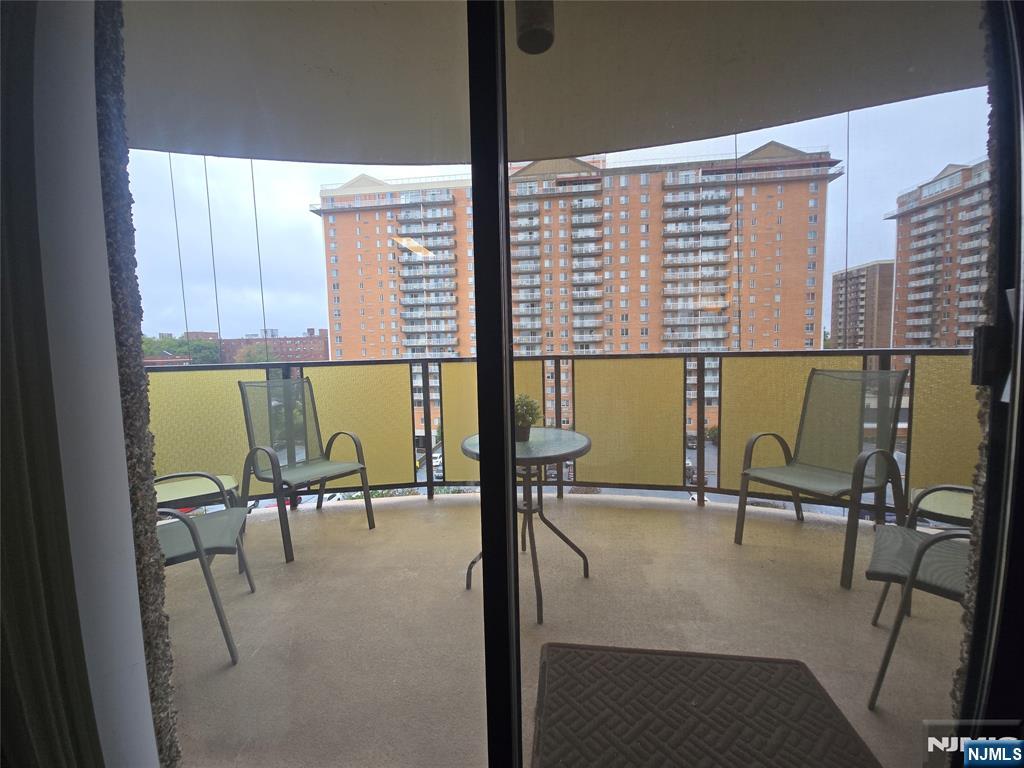 150 Overlook Avenue, Unit 10H Hackensack, NJ 07601 - Photo 4 of 8