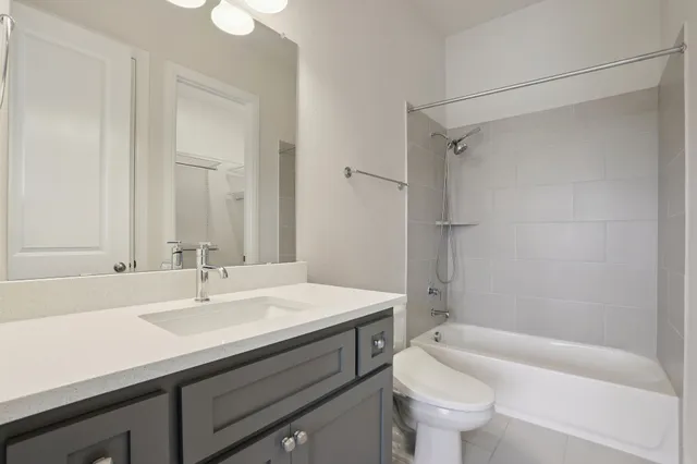 $5,399 | 19304 Summit Glory Trail, Spicewood, TX 78669