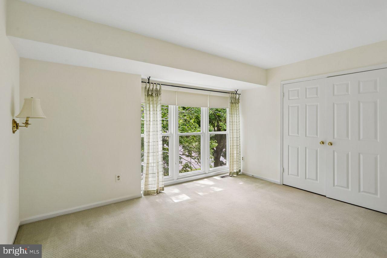 11333 Orchard Lane Reston, VA 20190 - Photo 24 of 41 Bedroom 2