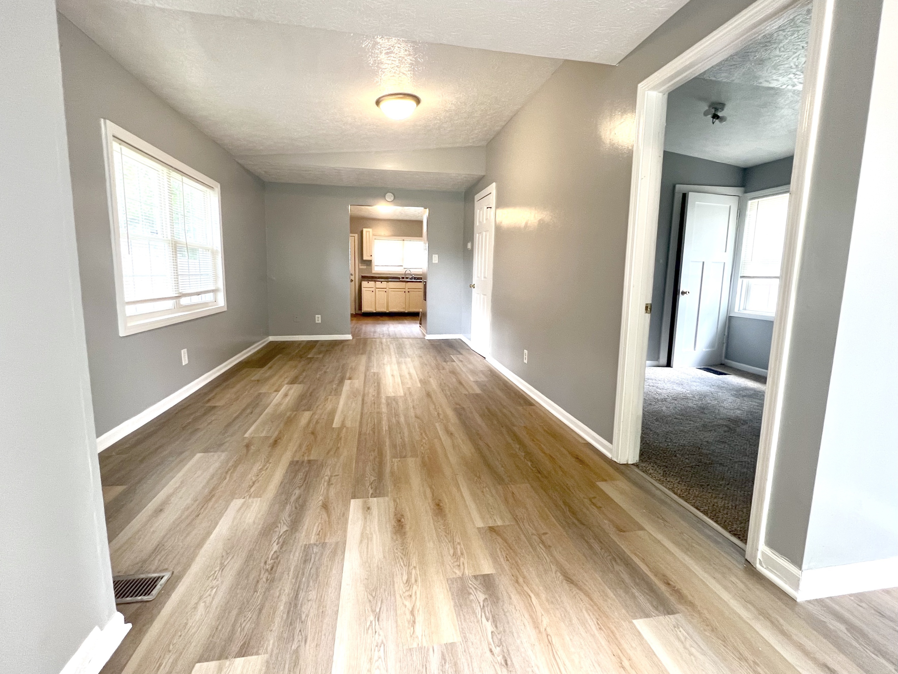 3343 Collier Street Indianapolis, IN 46221 - Photo 3 of 14